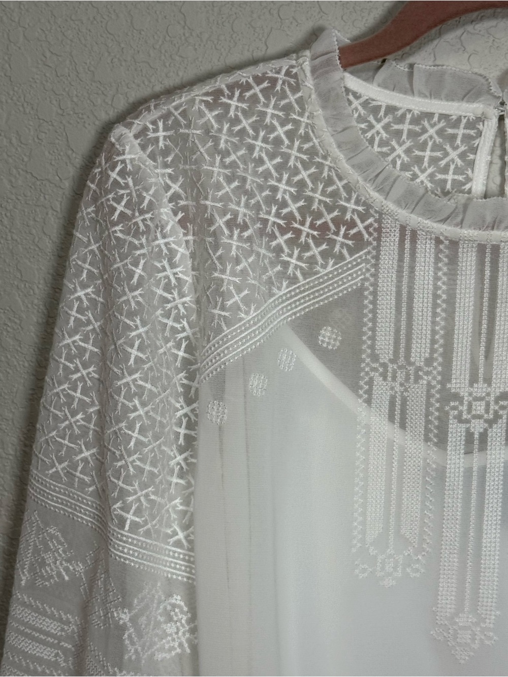 White House Black Market White Embroidered Lace-Panel Blouse - Picture 5 of 7